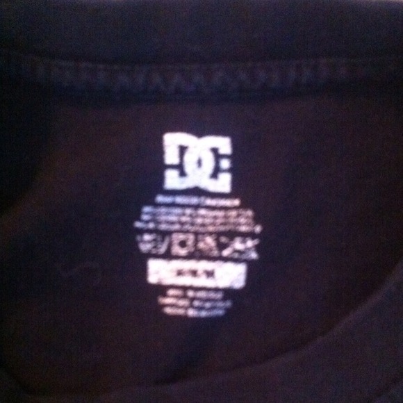 Mens DC tee - Picture 2 of 2