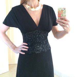 ⭐️Perfect little black dress!