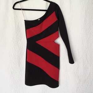 ⭐️Hot night out cutout body con dress.