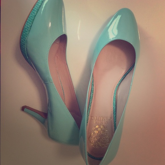Vince Camuto Misty Blue pumps