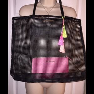 VICTORIA SECRET BEACH TOTE BAG &&& MAKEUP/BAG💞💞