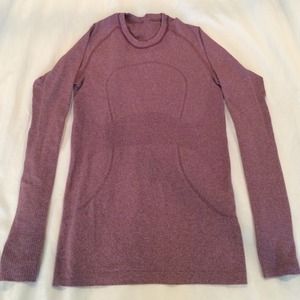 Lululemon Tun Swiftly Tech Long Sleeve. Size 6