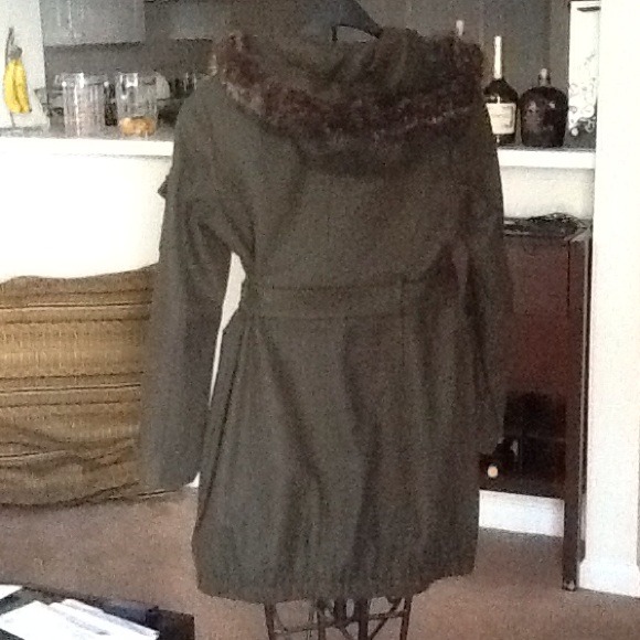 "SOLD" Steve Madden coat - Picture 3 of 4
