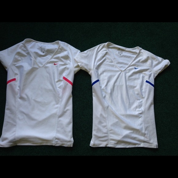 Xs Nike shirts
