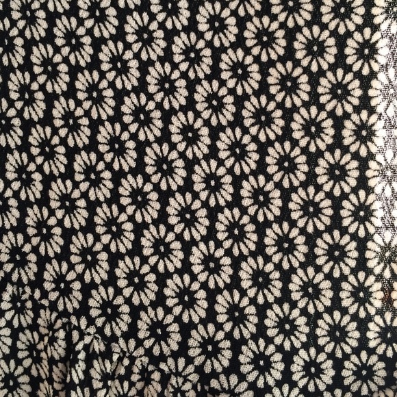 Brandy Melville Floral Jada Dress - Picture 2 of 3