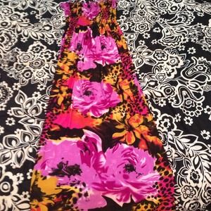 Floral strapless maxi dress
