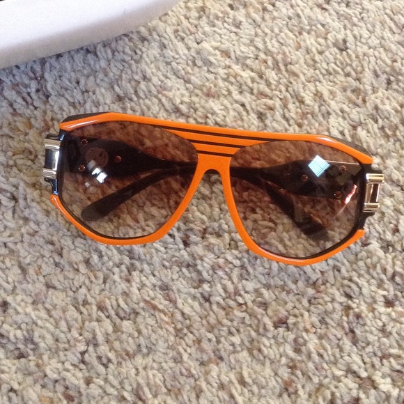 CLAW: Sunglasses
