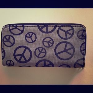 Double zipper wallet