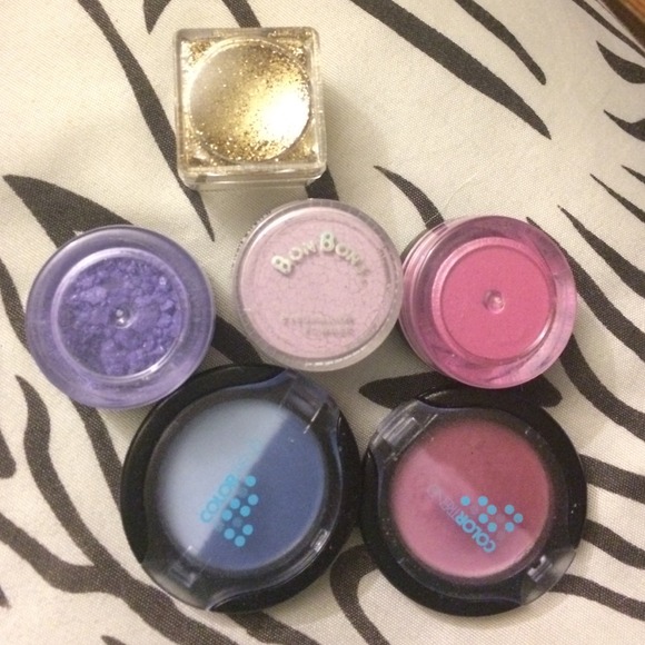 Make up bundle