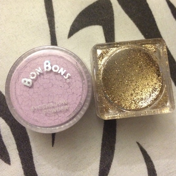 Make up bundle - Picture 4 of 4