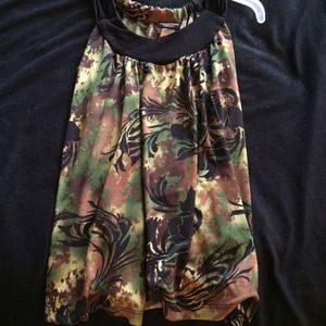 Camo like flower flowy top