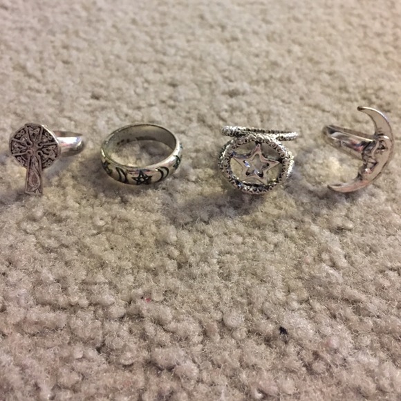 4 mystical rings
