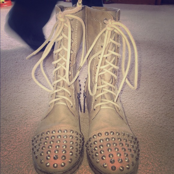 Tan Combat Boots Studded