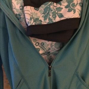 Three piece workout set, crop pants💖💖