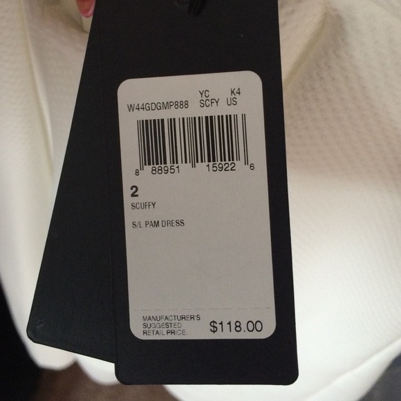 White petite guess dress! - Picture 3 of 3