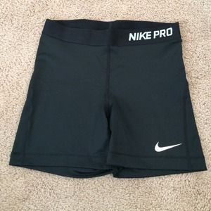 Women's Nike Pro- Black