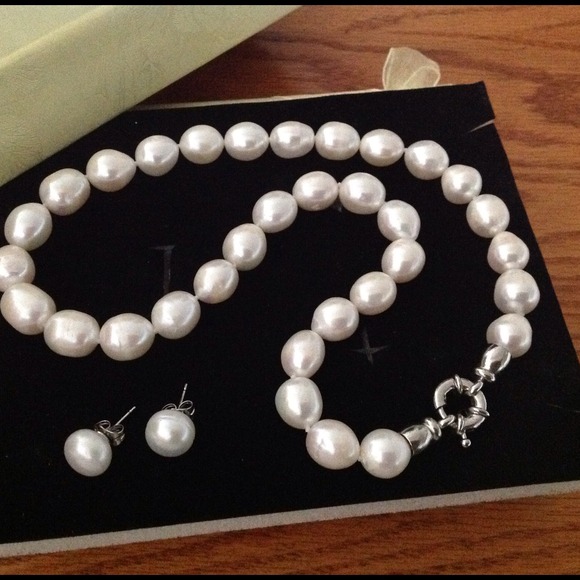 Pearls - Picture 2 of 3