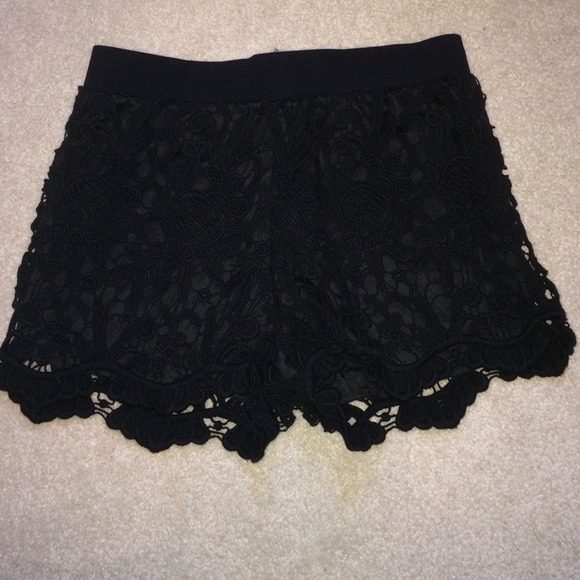 Black Lace Shorts! Never worn size medium