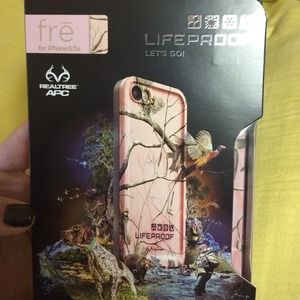 NEW pink camo life proof case iphone 5/5s