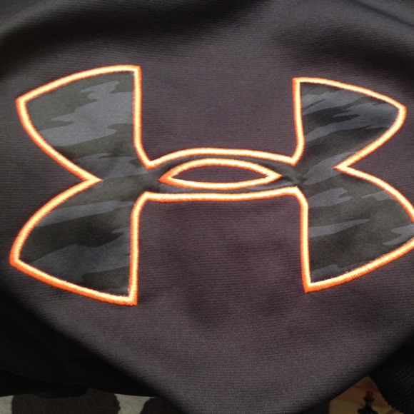 Under Armour Outerwear - Under Armour black camo hoodie storm L