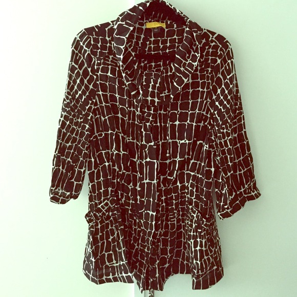 NWOT SoCa St. John silk top