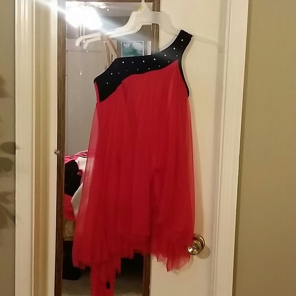 Girls ice skating dress and velevet hair tie