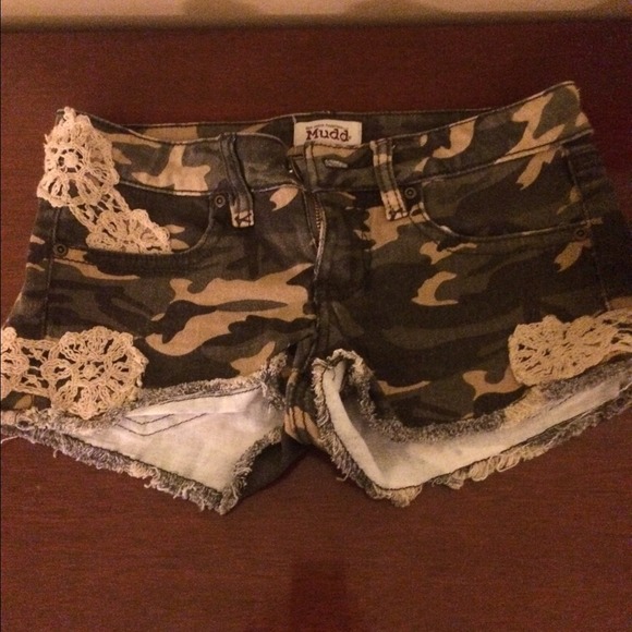 camo shorts
