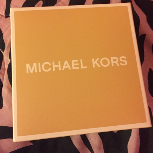 Michael kors box