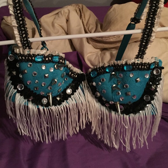 Rave Bra 34B - Picture 2 of 2