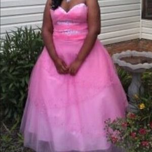 Pink formal prom dress