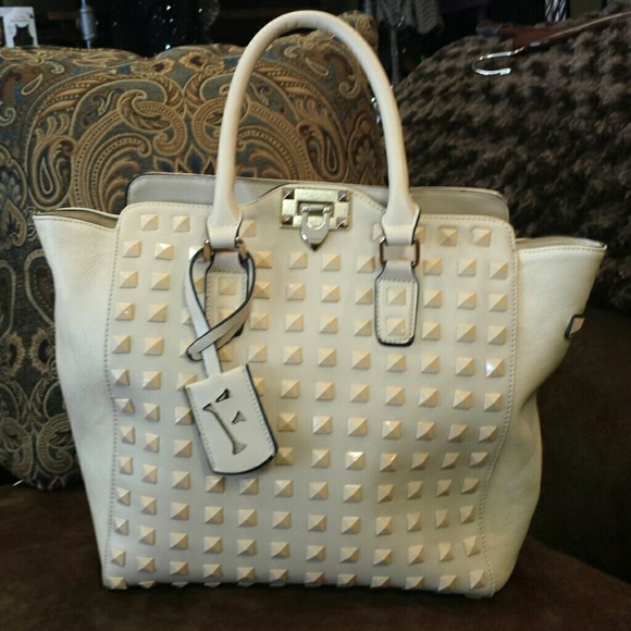 NWOT-Cream Studded Handbag