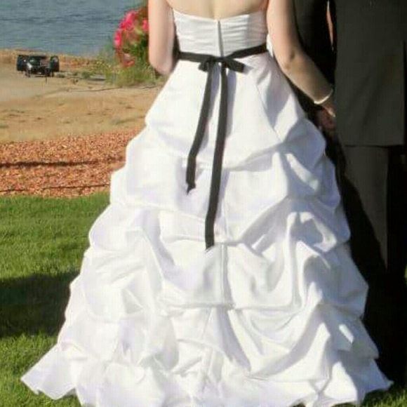 David's Bridal size 4 wedding dress white - Picture 2 of 2