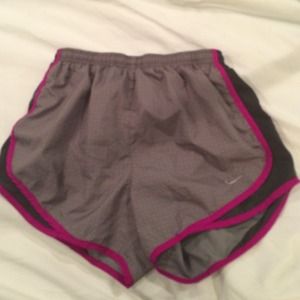 1 Nike Tempo Short. Size Small.