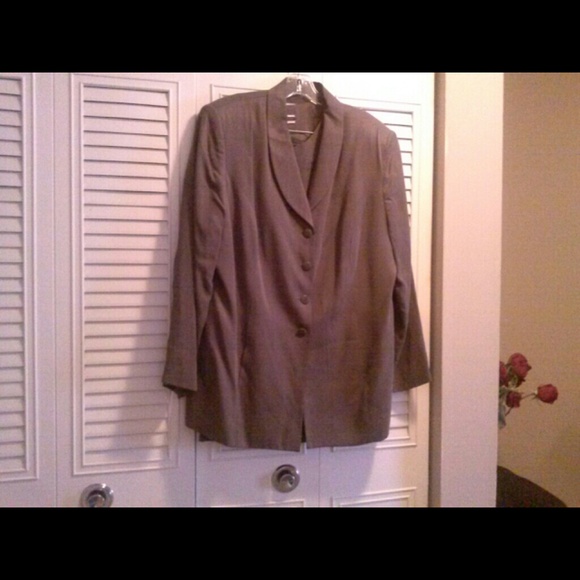 Amanda Smith II 3 piece suit