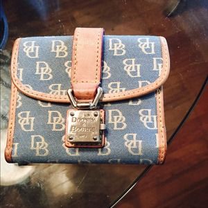 DOONEY & BOURKE  WALLET !!!
