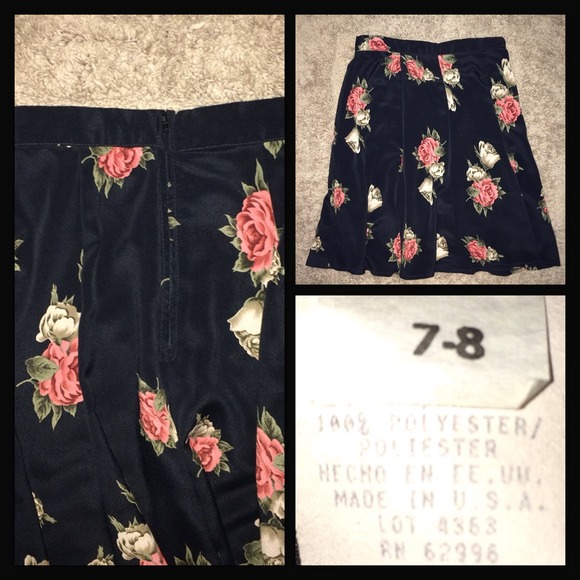 Black Floral Skirt - Picture 3 of 4