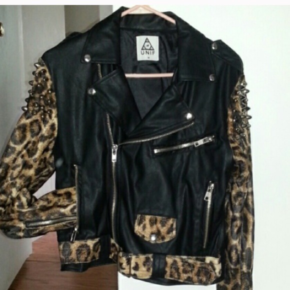 ISO!!!!!! Please help me find this jacket. - Picture 1 of 1