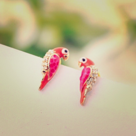 Earrings - Picture 1 of 4