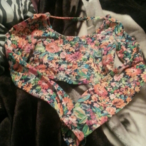 Flower crop top