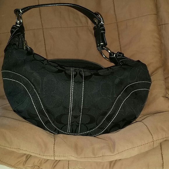 Coach soho signature small hobo