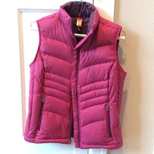 Lucy down vest maroon