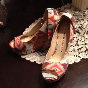 Chinese Laundry  Aztec design wedges