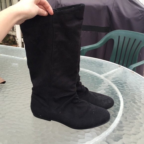 Black boots