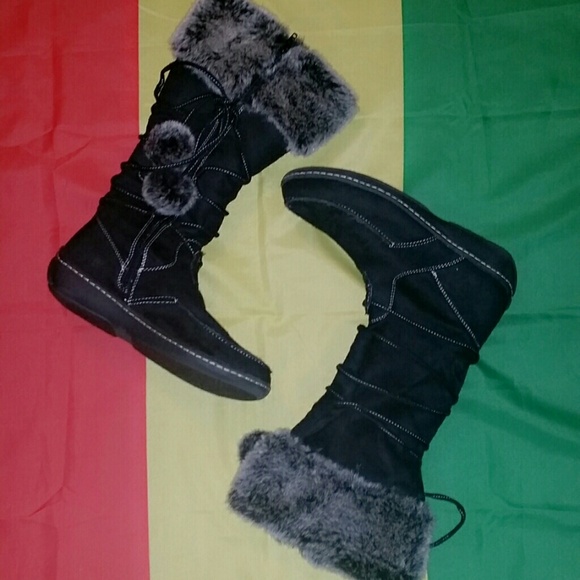 SOLD "BROKEN HEARTED" - Picture 2 of 4