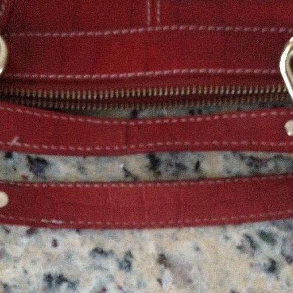 Handbag - Picture 3 of 4