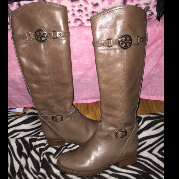 TAUPLE color TORY BURCH boots ! Authentic