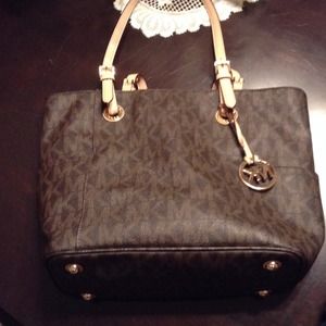 Michael Kors signature tote