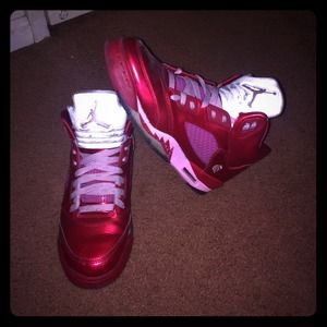 Jordan retro 5's