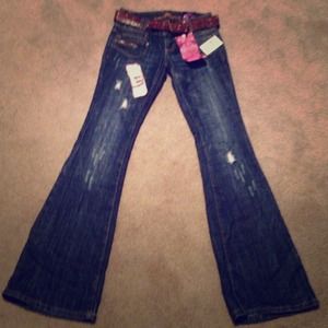 NWT Almost Famous flare leg blue jeans size 5 ⚡️