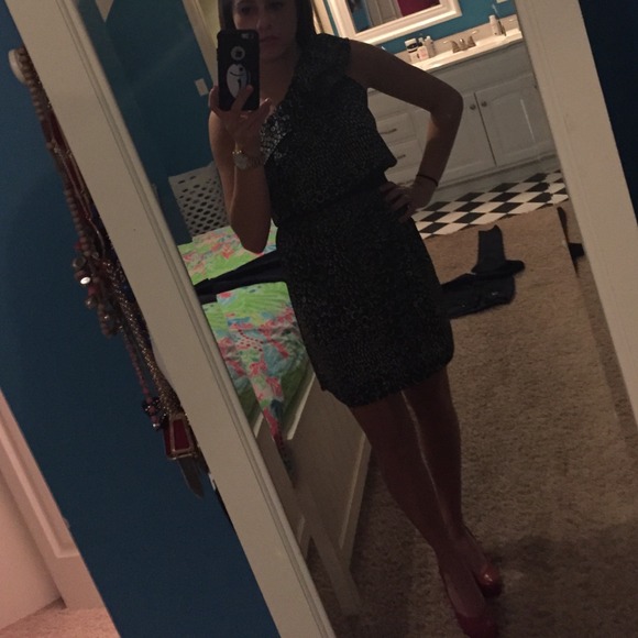 Alice and Olivia dress size Small, worn once - Picture 2 of 3